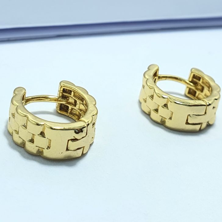 BRINCO CLICK ARGOLA PEQUENA TEXTURA GOMINHOS QUADRADOS
